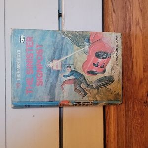 Hardy Boys #15 The Sinister Signpost Vintage book